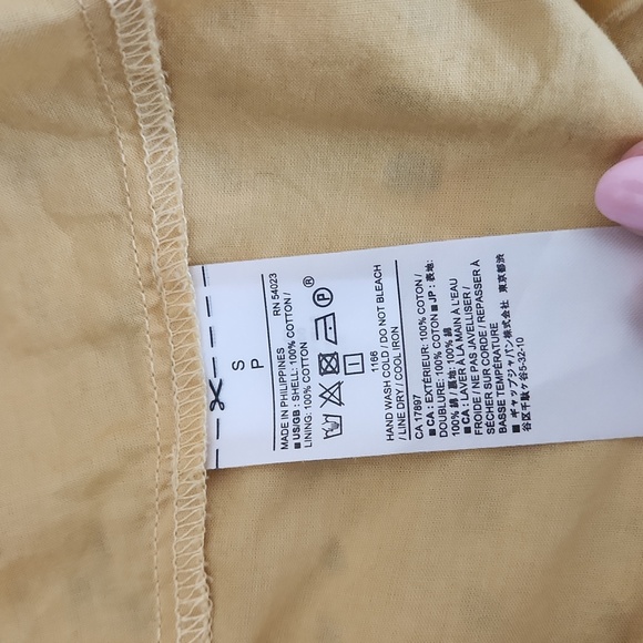 Banana Republic Eyelet Top - Picture 4 of 5